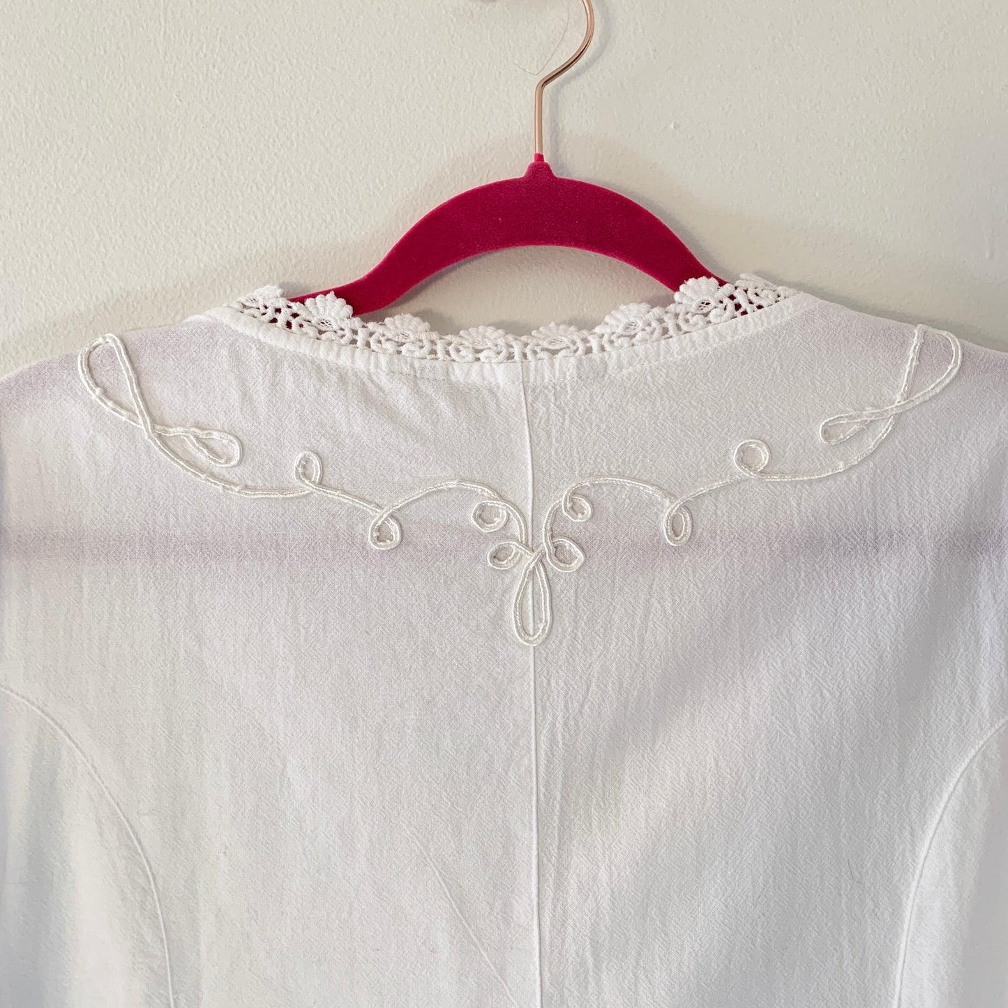 Soft Surroundings White Embroidered Boho Blouse Shirt Cotton Top Medium