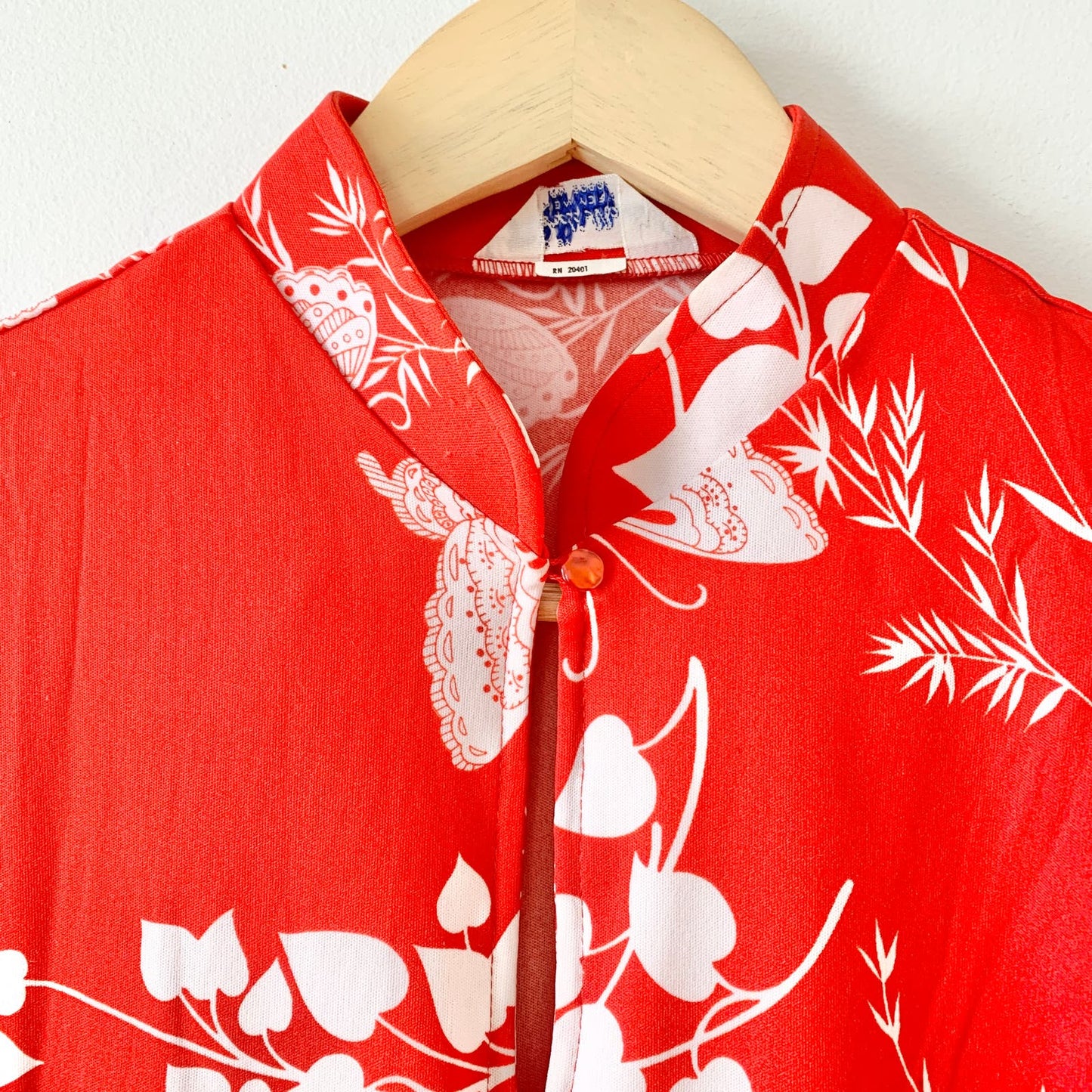 MARDI MODES NYC Vintage 1970s Butterfly Red White Blouse Union Made
