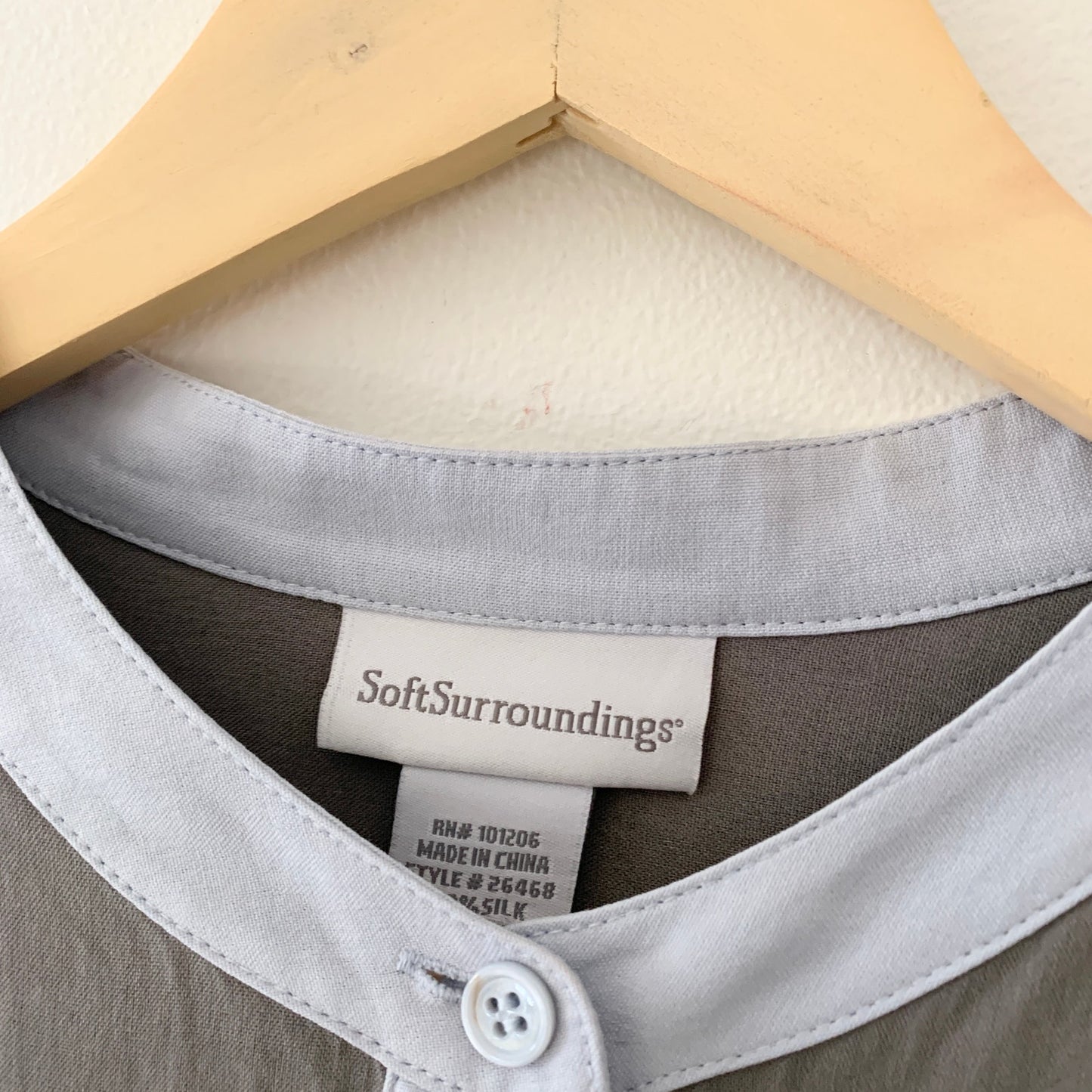 Soft Surroundings Gray Blue Silk Button Up Blouse Medium