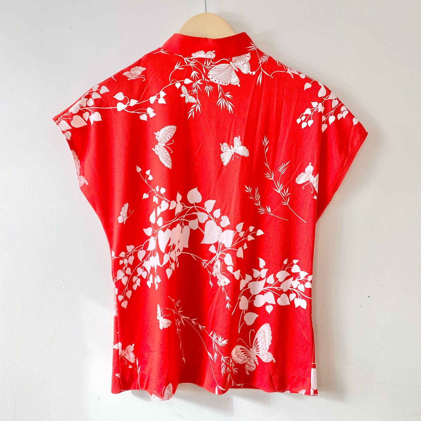 MARDI MODES NYC Vintage 1970s Butterfly Red White Blouse Union Made