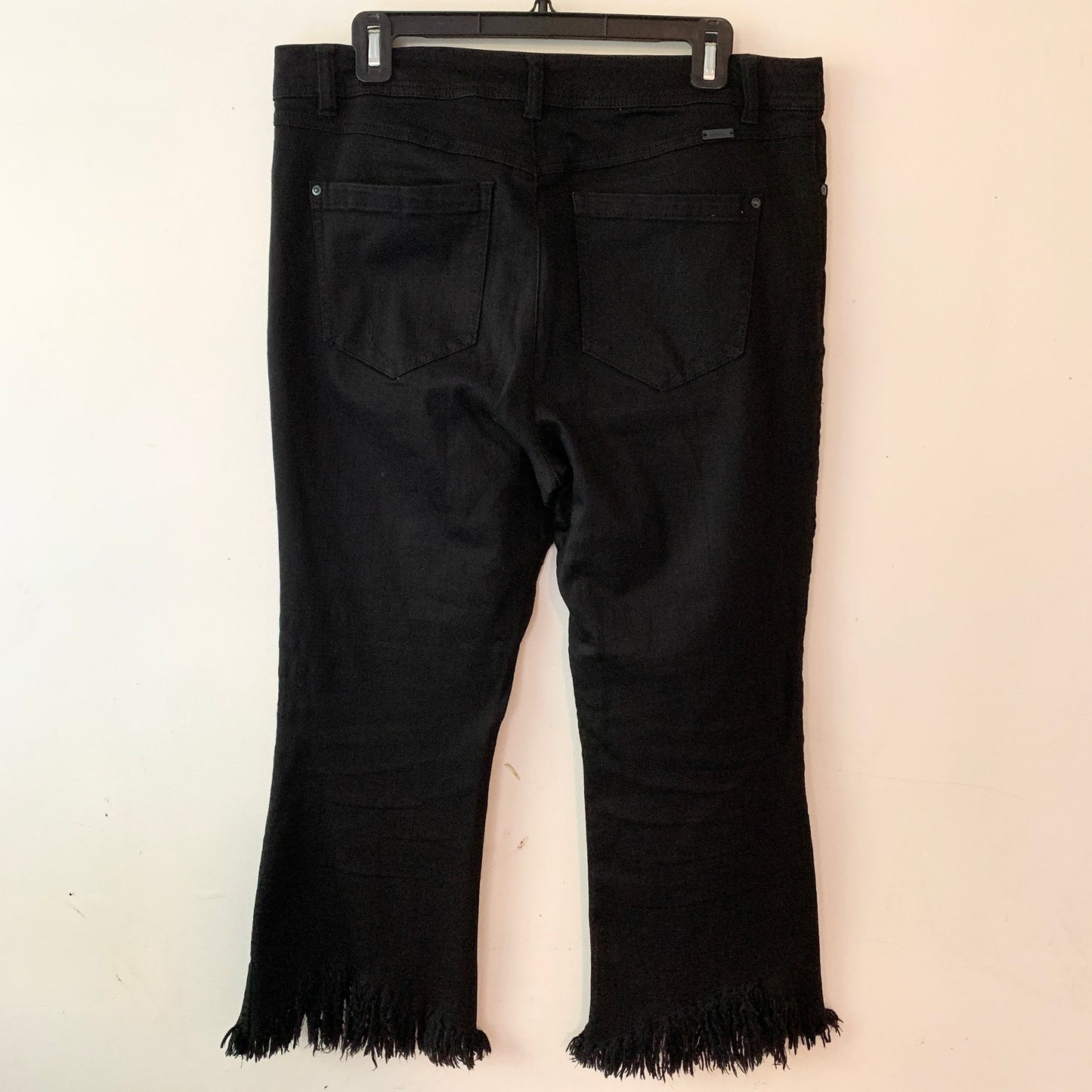 INC International Concepts Black Frayed Hem Cropped Button Fly Jeans 10