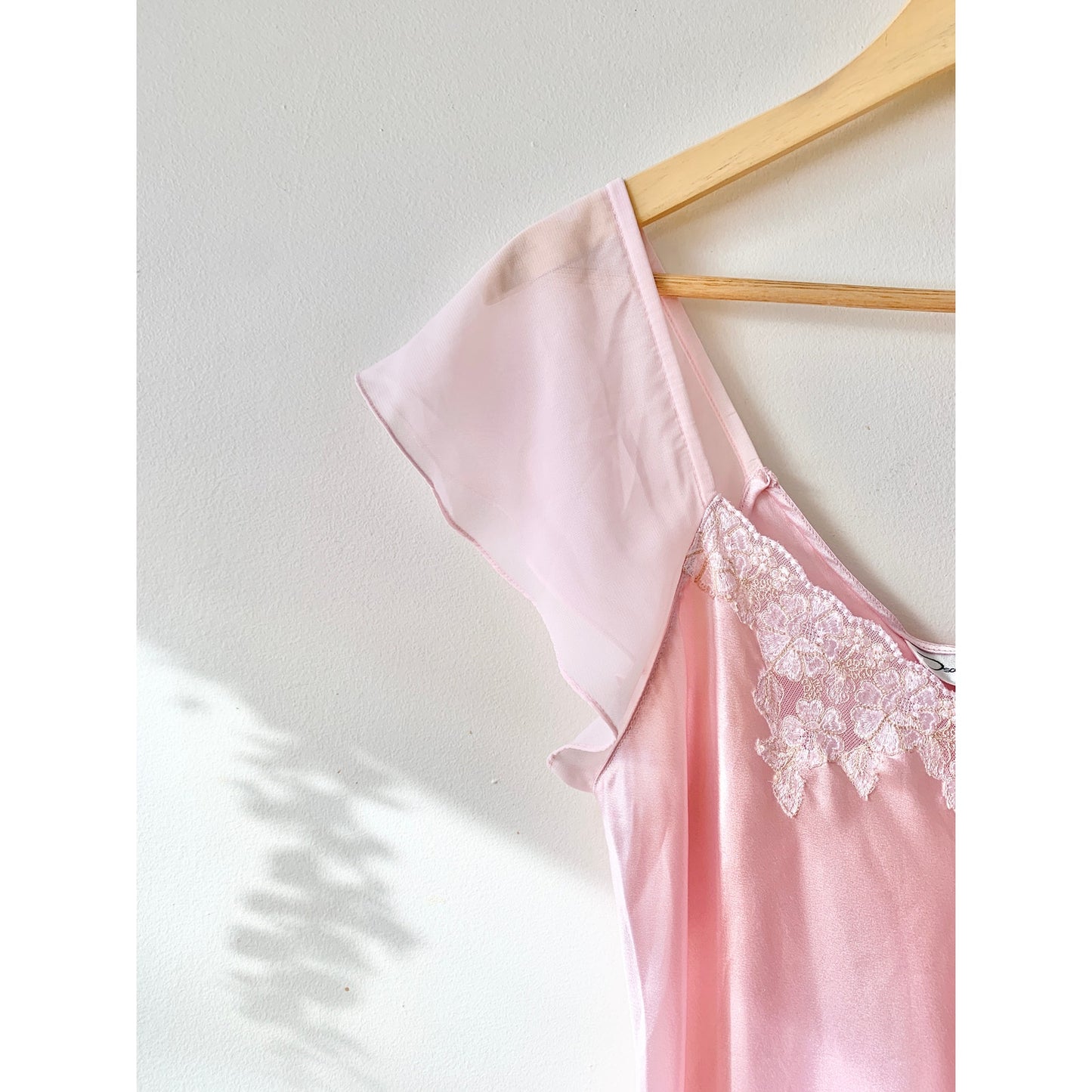 OSCAR DE LA RENTA Pink Satin Full Length Nightgown Slip Vintage