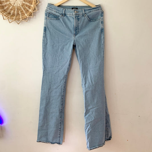 EXPRESS Mid Rise Light Wash 70s Flare Jeans 10 Regular