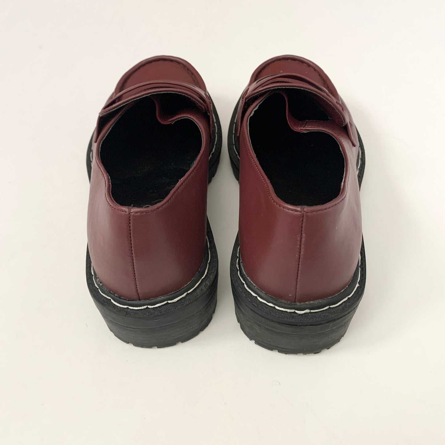 Torrid Lug Sole Burgundy Maroon Loafer 7 WW Wide Faux Leather Slip On Shoes