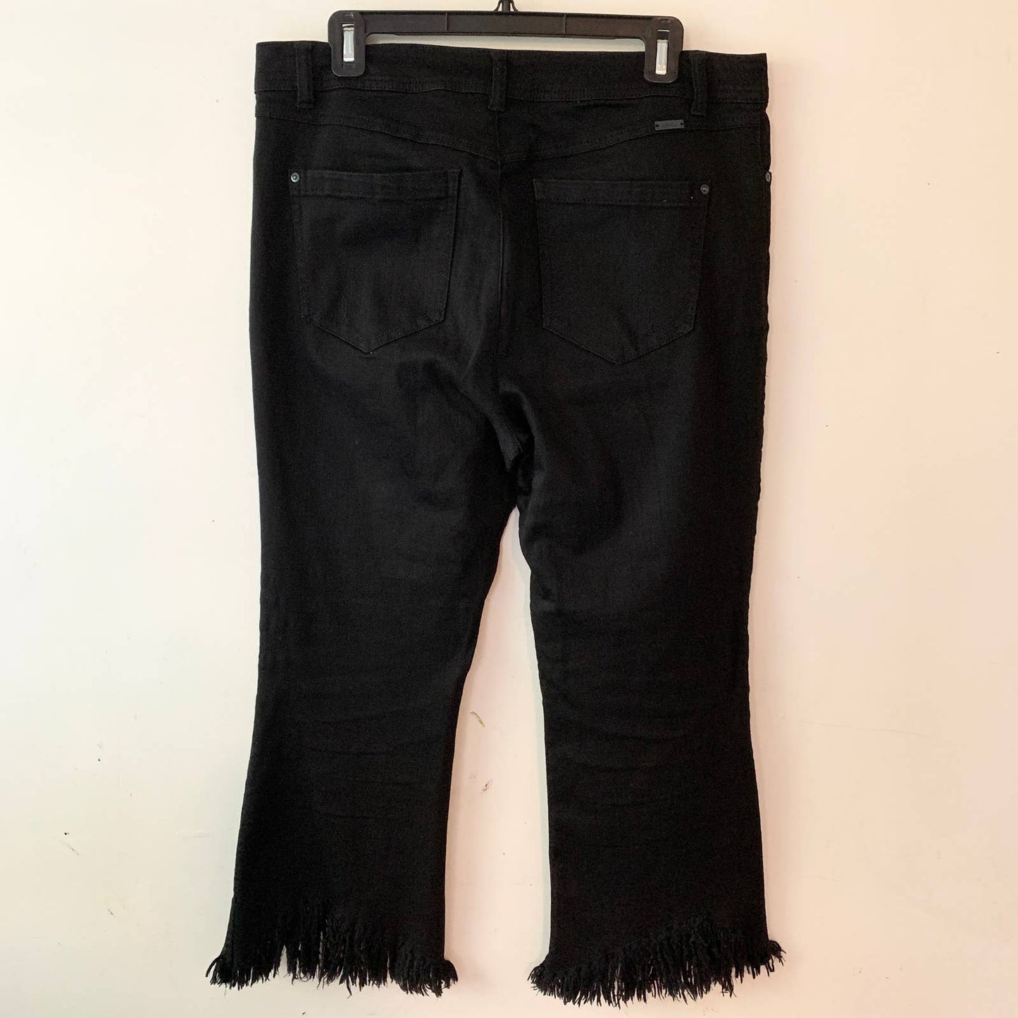 INC International Concepts Black Frayed Hem Cropped Button Fly Jeans 12