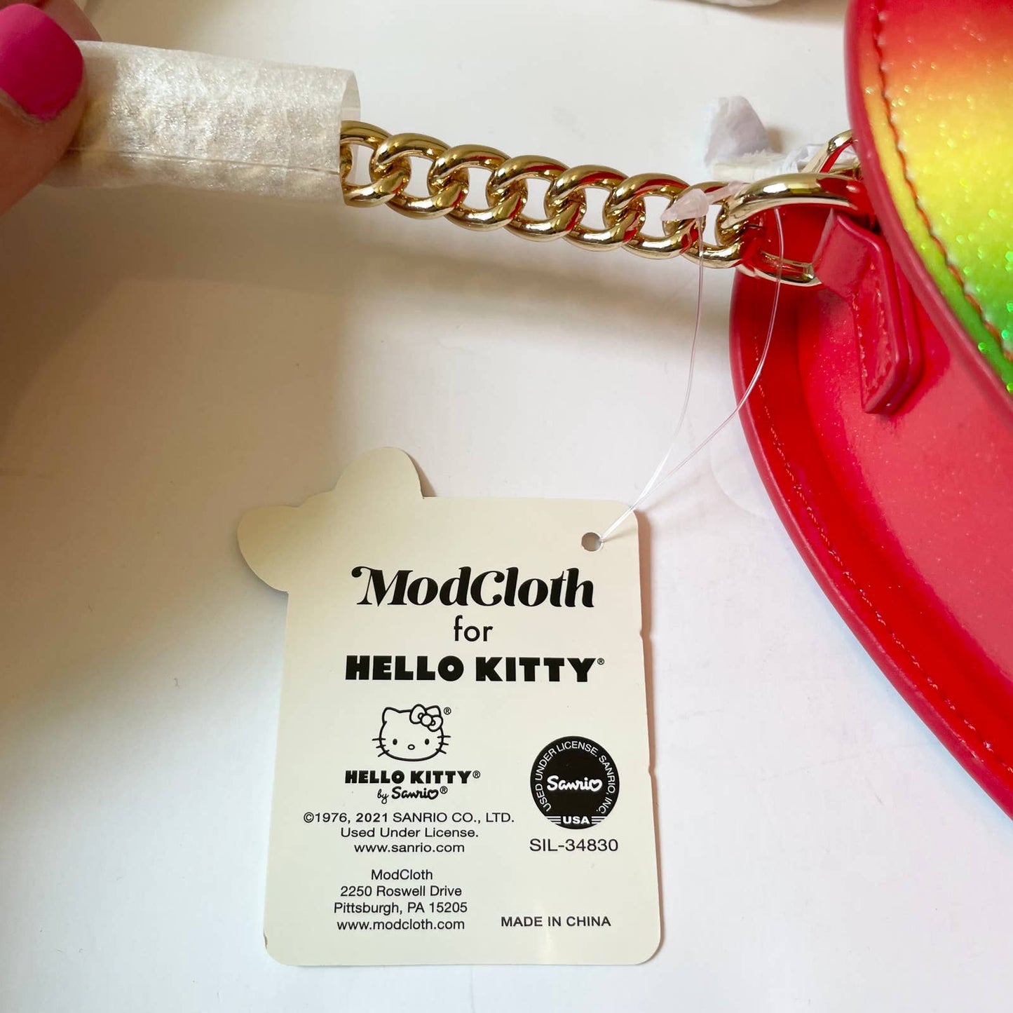 Modcloth Hello Kitty Rainbow Heart Chain Link  Crossbody Purse
