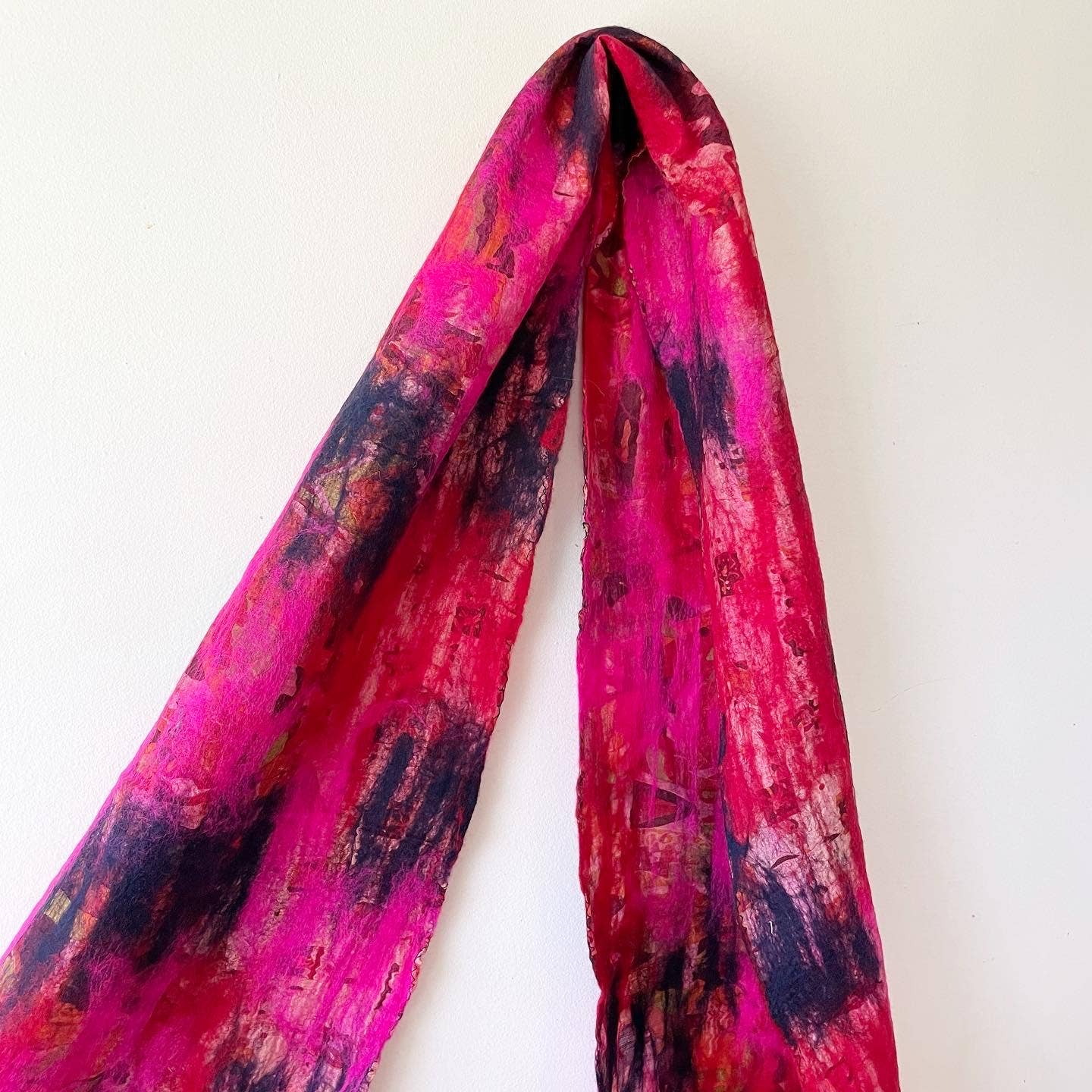 Nurbu Wool Silk Nepal Pink Scarf
