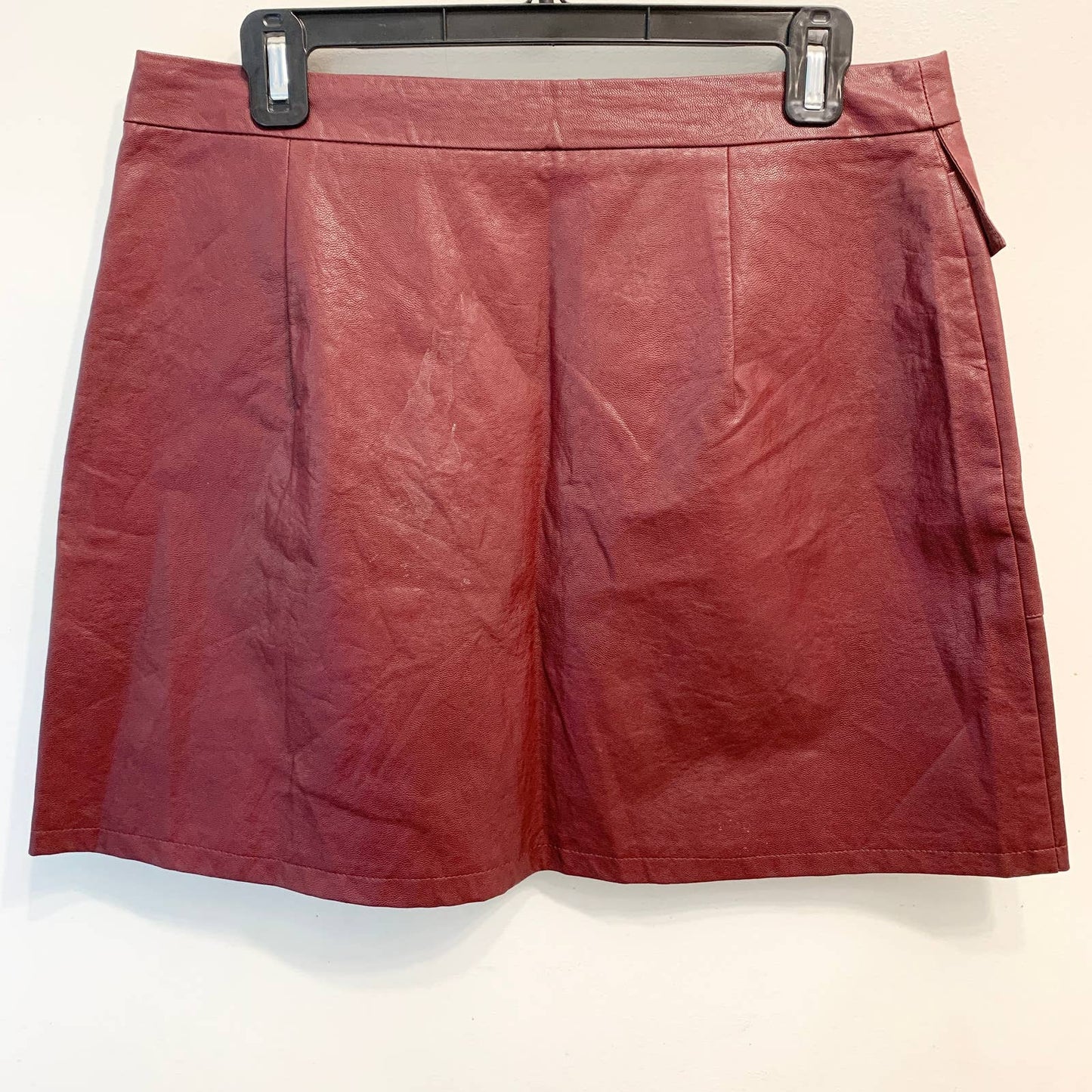 Zara Maroon Burgundy Faux Leather Mini Skirt sz Large