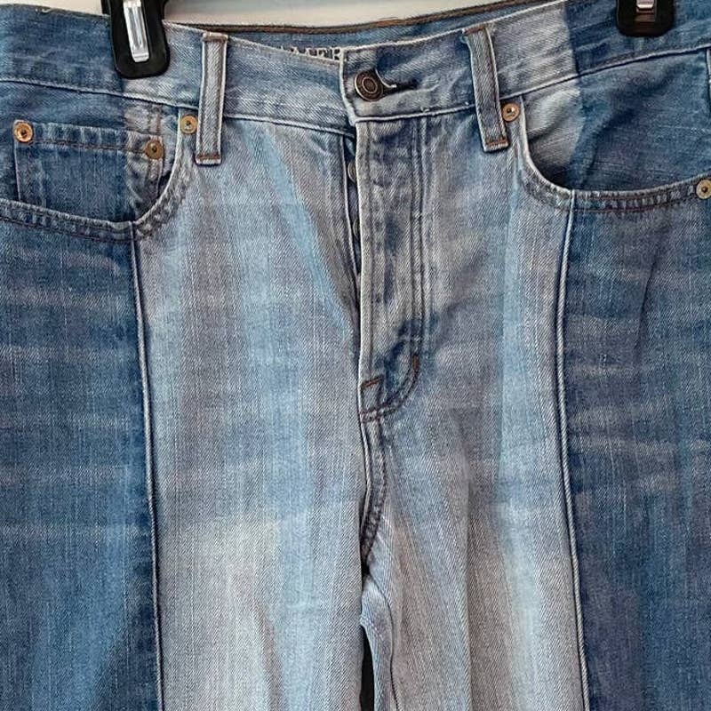 American Eagle Two Toned Ankle Straight Leg Cotton Button Fly Jeans