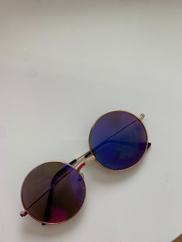 Vintage Inspired Purple Round Sunglasses