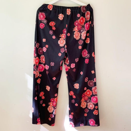 Vintage 1970s Floral Pant and Shirt Set Black & Pink