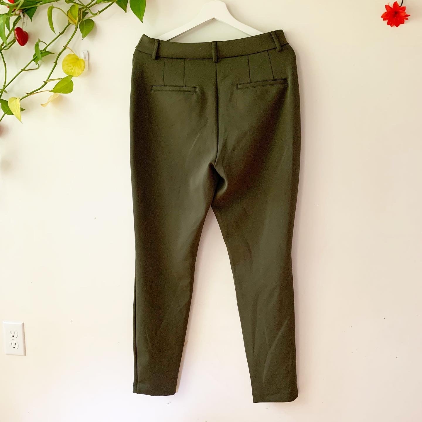 Express Supersoft Double Knit High Rise Olive Green Skinny Pants, Size Medium