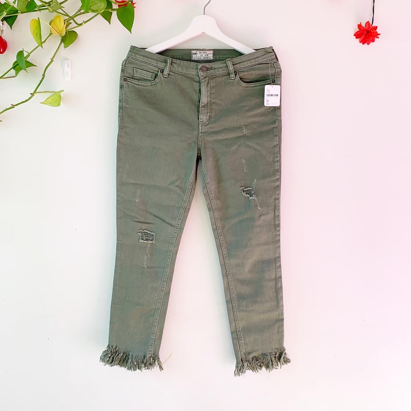 Free People Olive Green Frayed Hem Cropped Skinny Jeans, Size 28