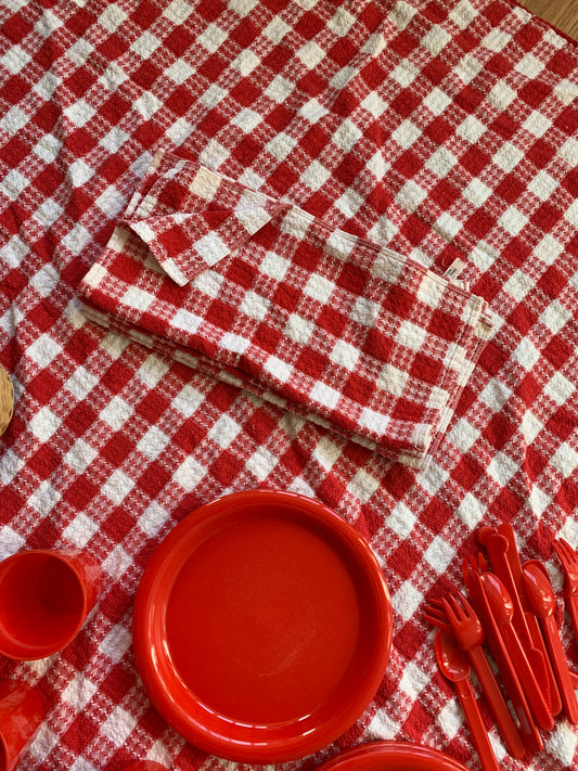 Vintage Wicker Picnic Basket Set With Blanket Cups Plates Utensils Red White Check