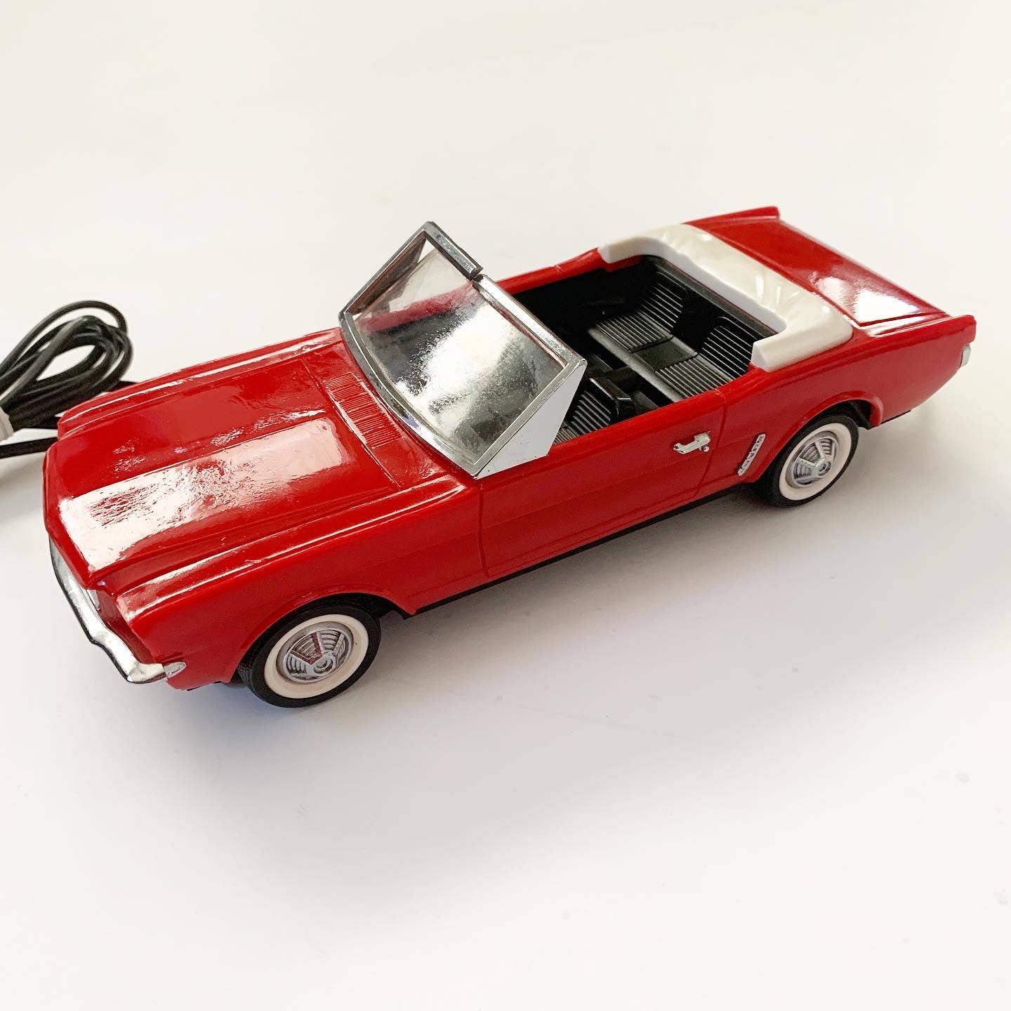 Vintage 1964 Kash N Gold Convertible Ford Mustang Novelty Red telephone