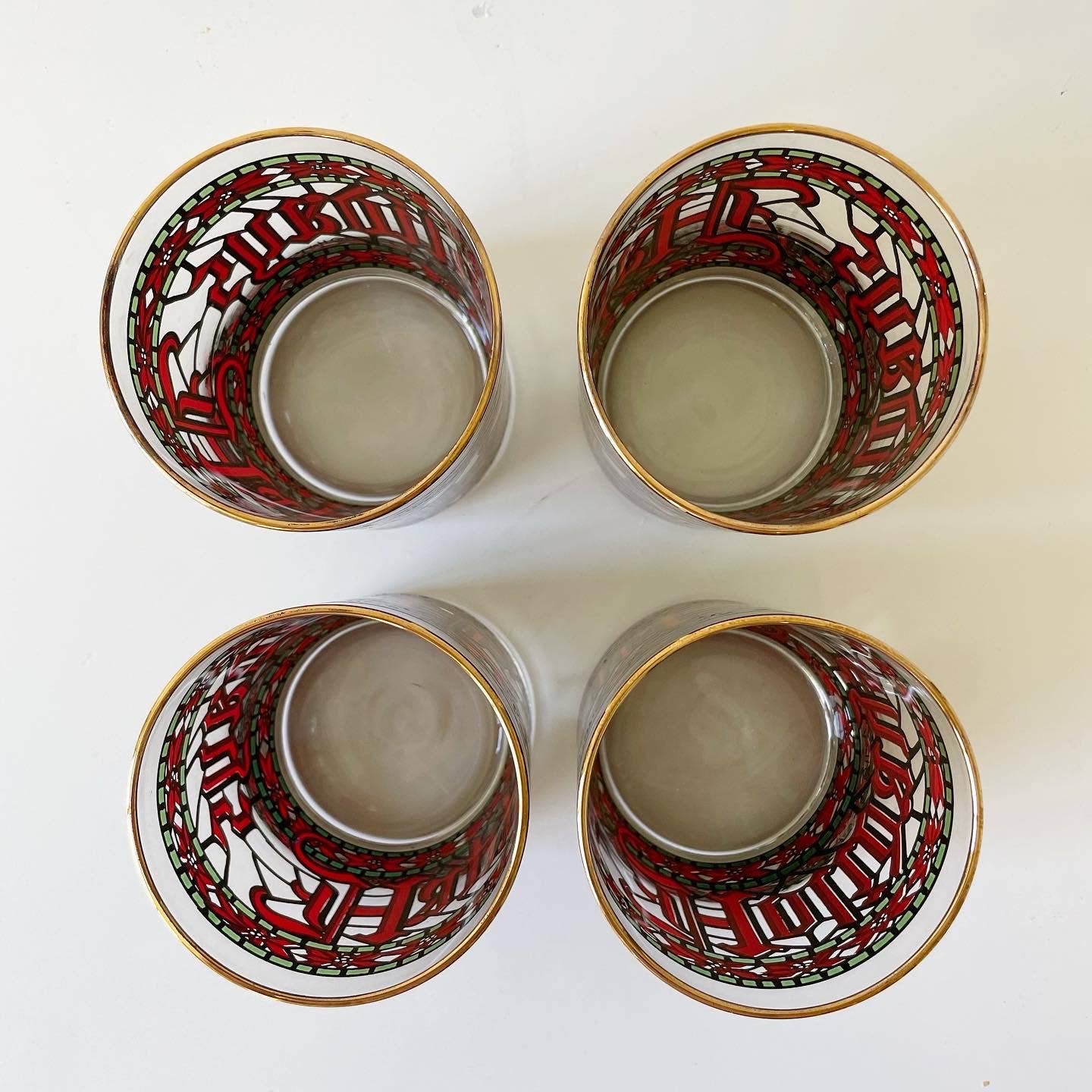 Vintage Houze Happy Holidays Christmas Red White Glass Cups Set of 4