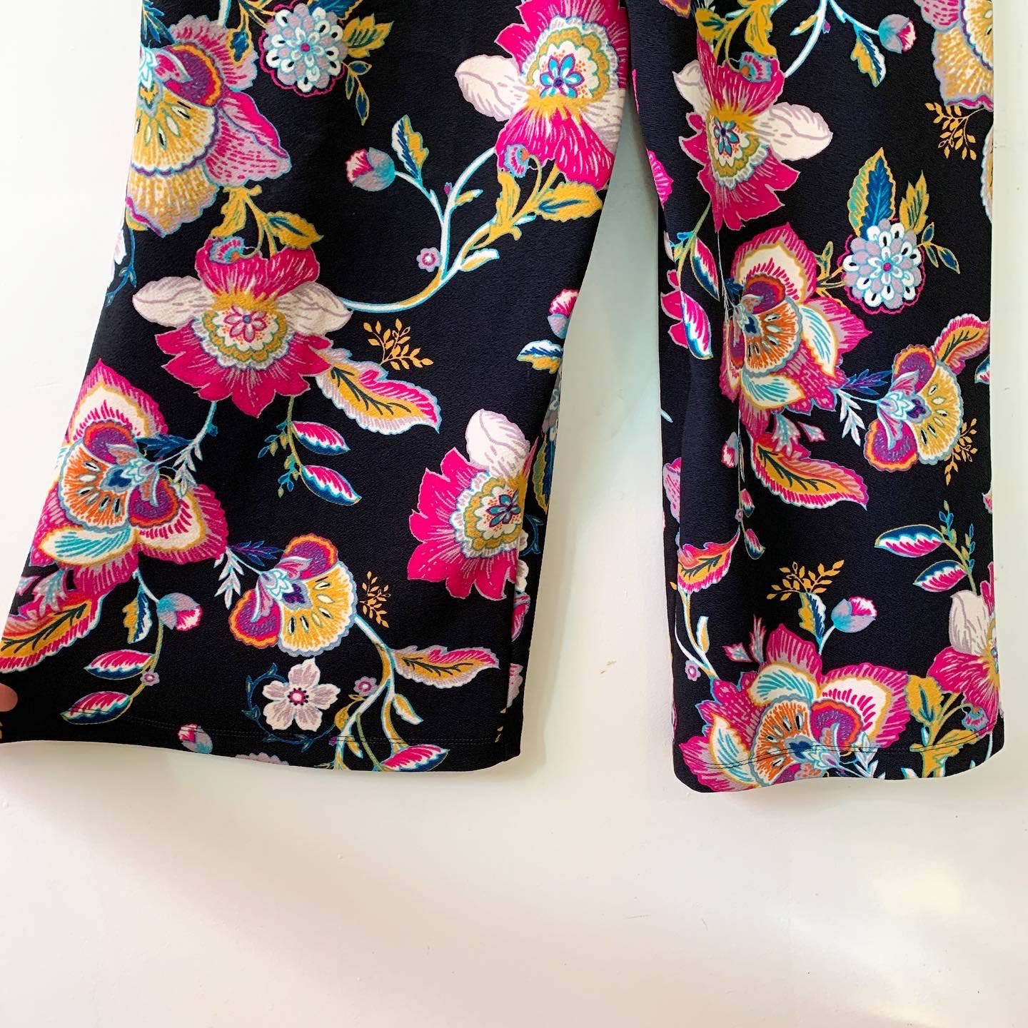 Xhilaration Floral Sleeveless Wide Leg Crop Black & Pink Jumpsuit