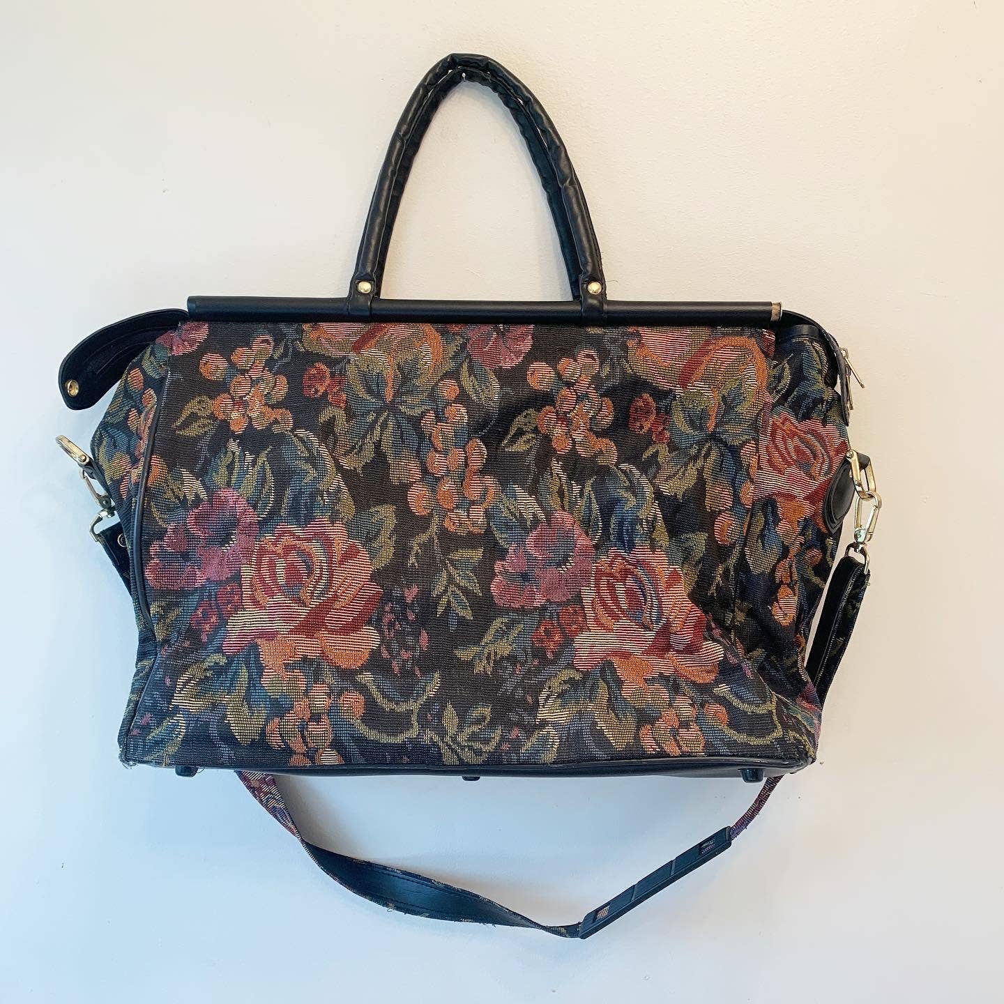 Vintage Lexi Tapestry Floral Duffle Luggage Travel Bag